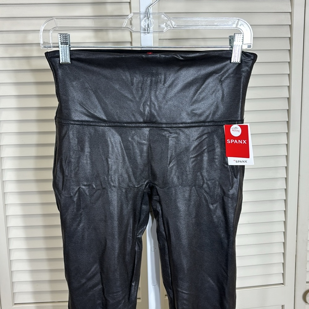 NWT Spanx Faux Leather Leggings Black Large Petite - Picture 6 of 15
